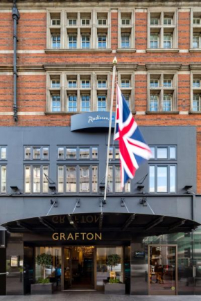 Отель Radisson Blu Edwardian Grafton Hotel, London  Лондон